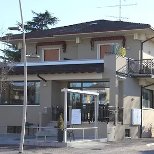 https://hotel-margherita-meuble.it-lombardy.com